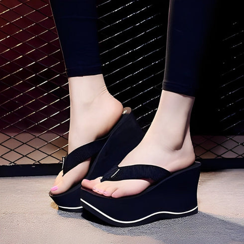Sleek Contrast Black With White Wedges